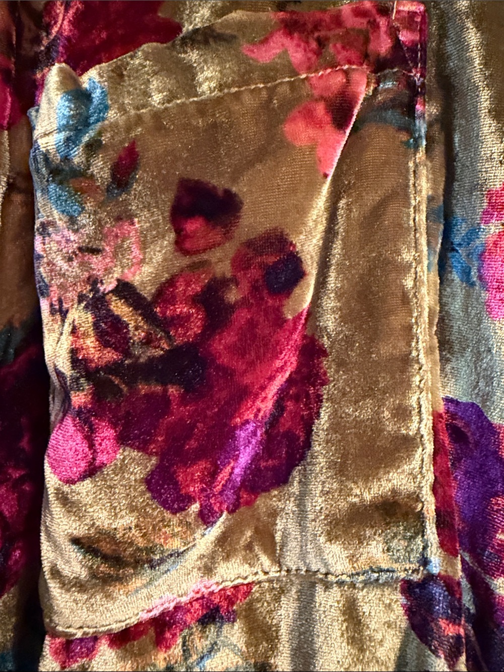 Pilcro Velvet Floral Button-Down Shirt - Gold with Pink & Burgundy Blooms. NWOT - Picture 3 of 4